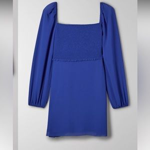 Literally worn once! Size 12 Aritzia Wilfred ‘Villa’ dress. Like new condition.